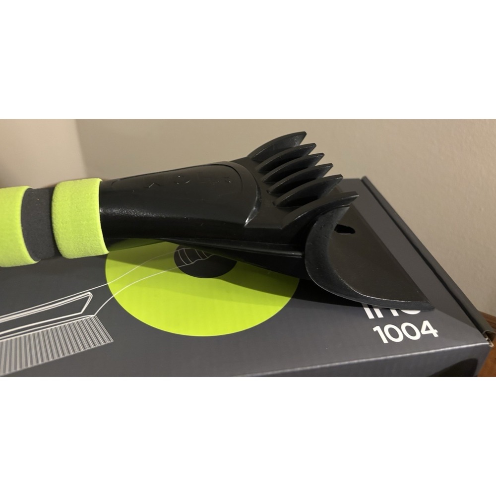 IHOM Snow Brush & Scraper Detachable W/Storage Bag for Car Truck Windshield - Picture 6 of 8